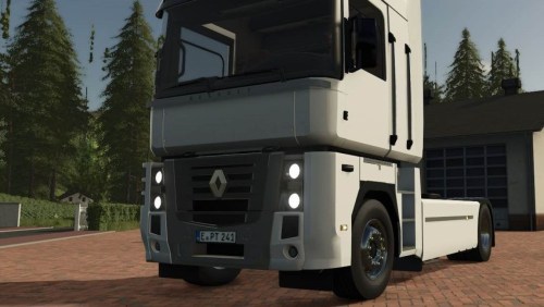 More information about "Renault Magnum"